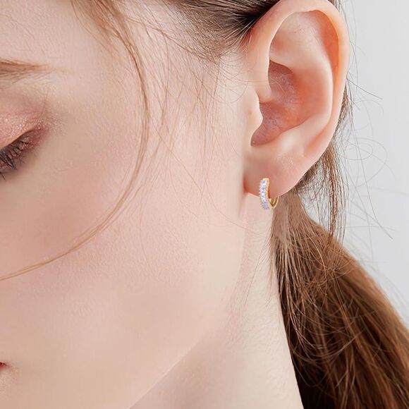 14K Yellow Gold with Purple Amethyst Cubic Zirconia Princess Cut Huggie Earrings - Picture 4 of 6